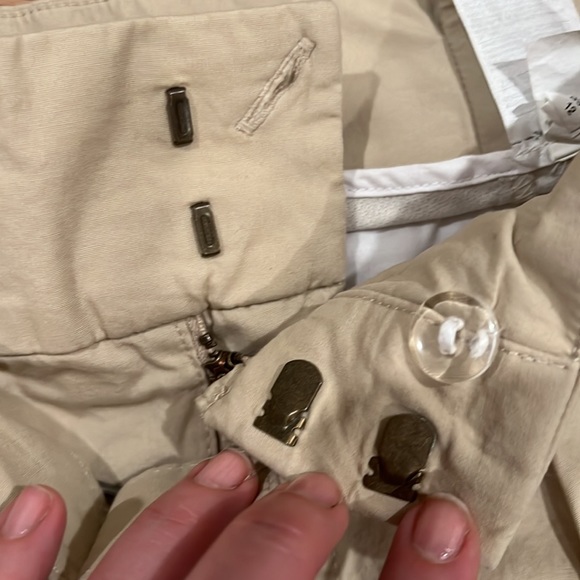 Banana Republic Tan Shorts.  Size 4 - Picture 7 of 10